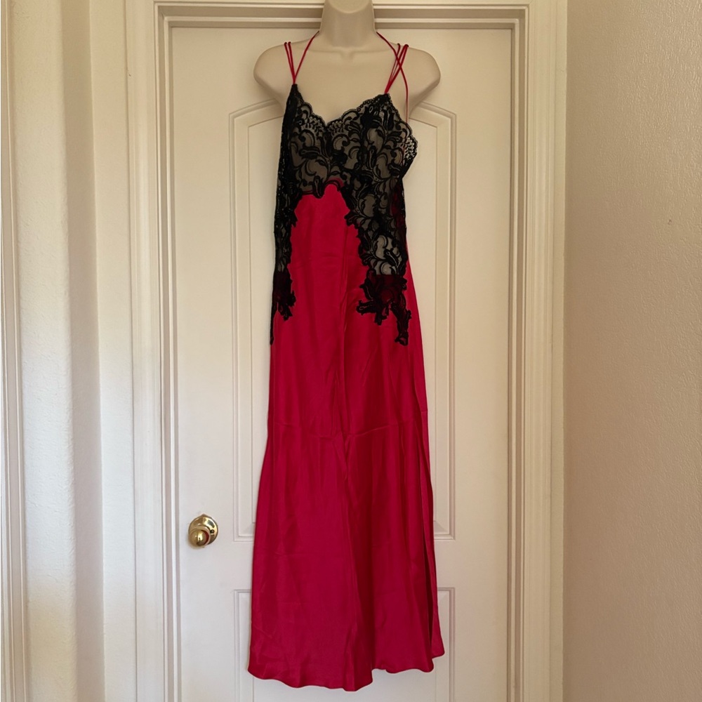 Vintage Victoria’s‎ Secret Black Lace Red Slip Dress 90s